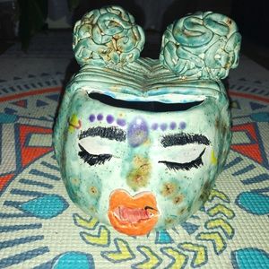 Flower pot